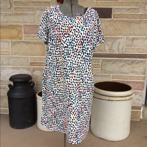 Avenue Dresses & Skirts - Avenue Shift Dress